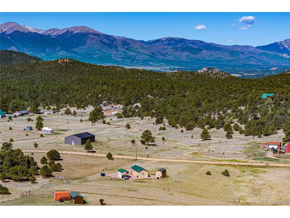 Photo of 612 15th Trl