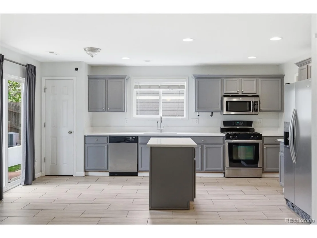 Photo of 10598 Forester Pl