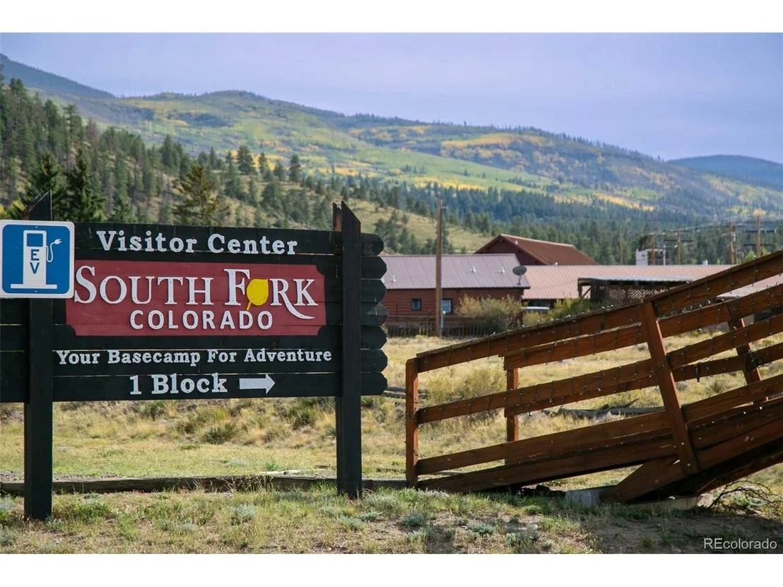 Photo of 963 Bear Creek Cir