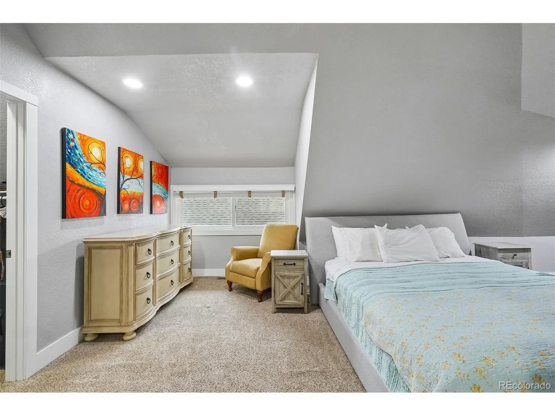 Photo of 414 4th Ave