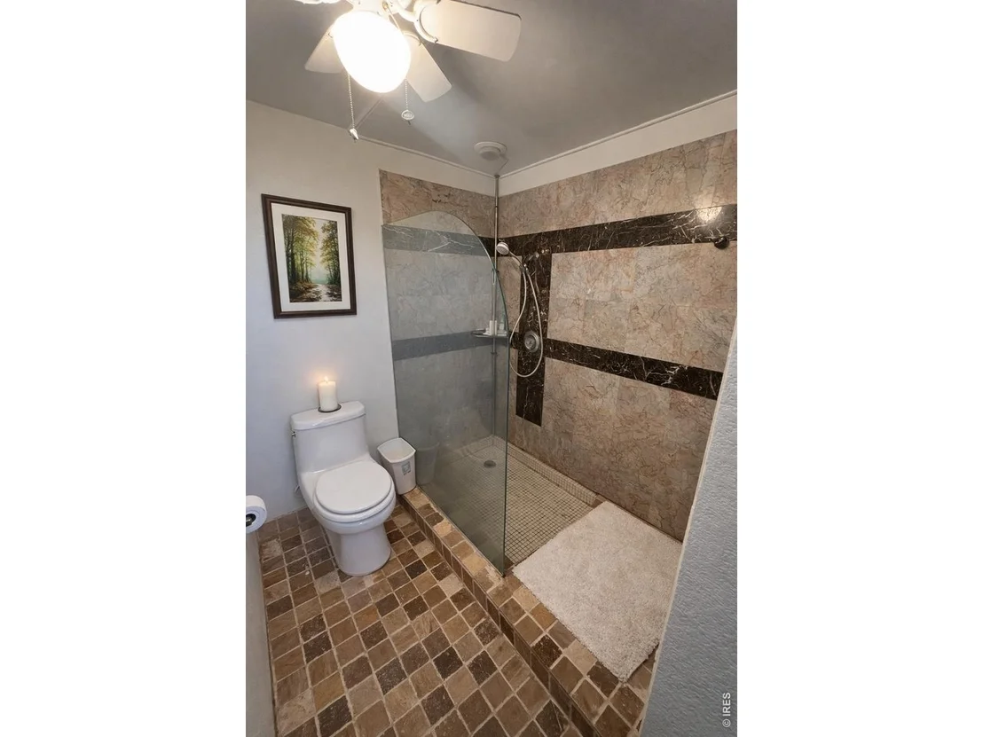 Photo of 5588 Pioneer Rd