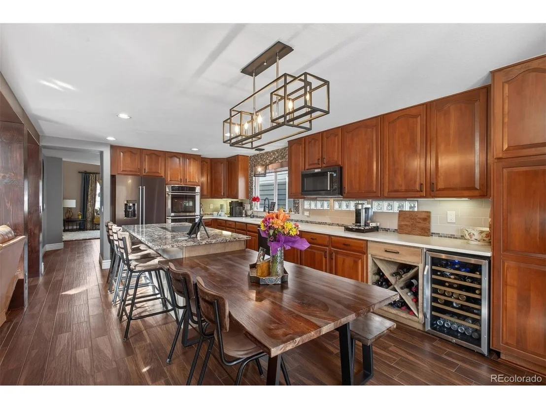 Photo of 10060 Matthew Ln