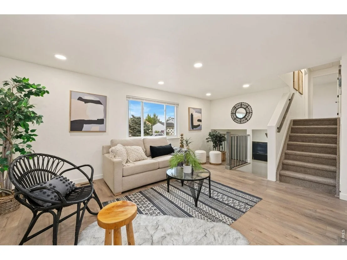 Photo of 2433 Sunset Dr