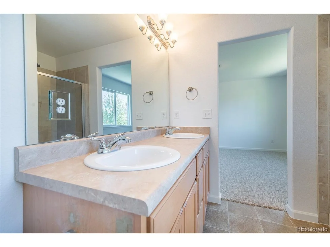 Photo of 450 Frontier Ln