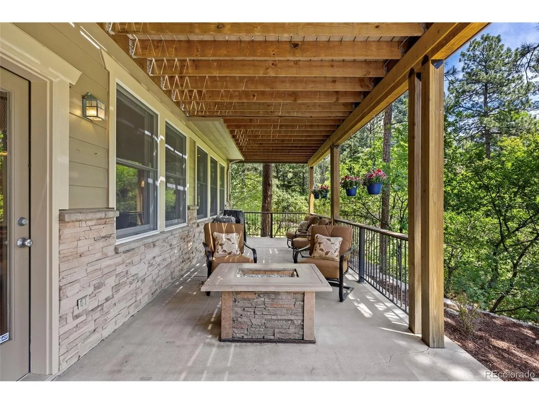 Photo of 7018 Forest Ridge Cir