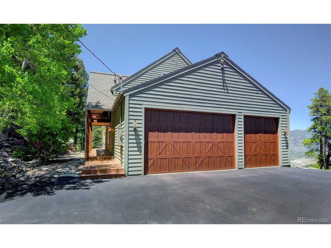 Photo of 776 Saddle Ridge Dr