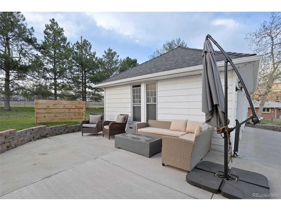Photo of 5551 Allison St