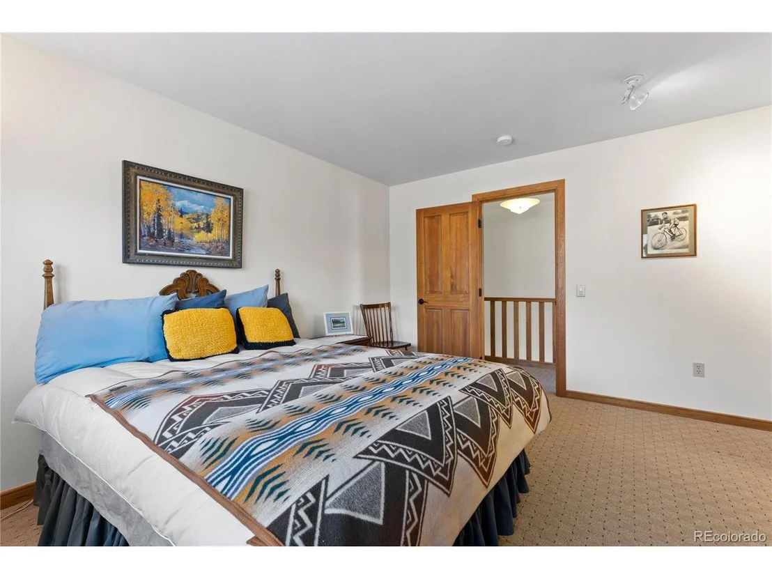 Photo of 460 Temple Trl