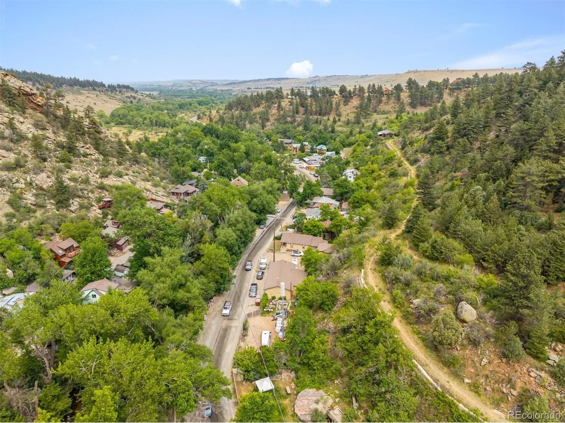 Photo of 176 Artesian Dr