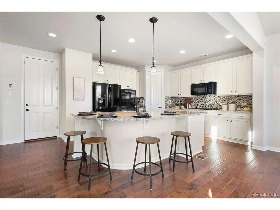 Photo of 352 Taurus Dr
