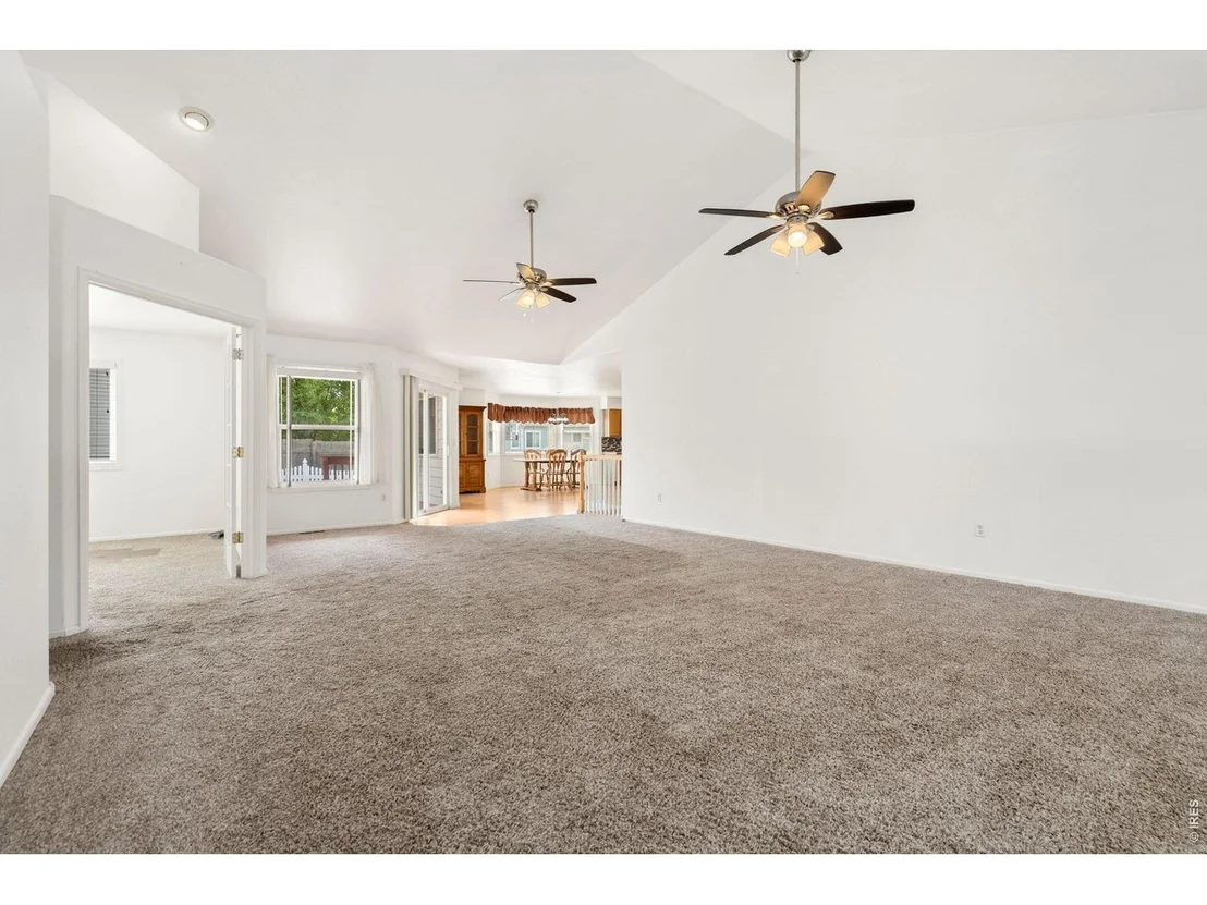Photo of 910 N 7th Pl