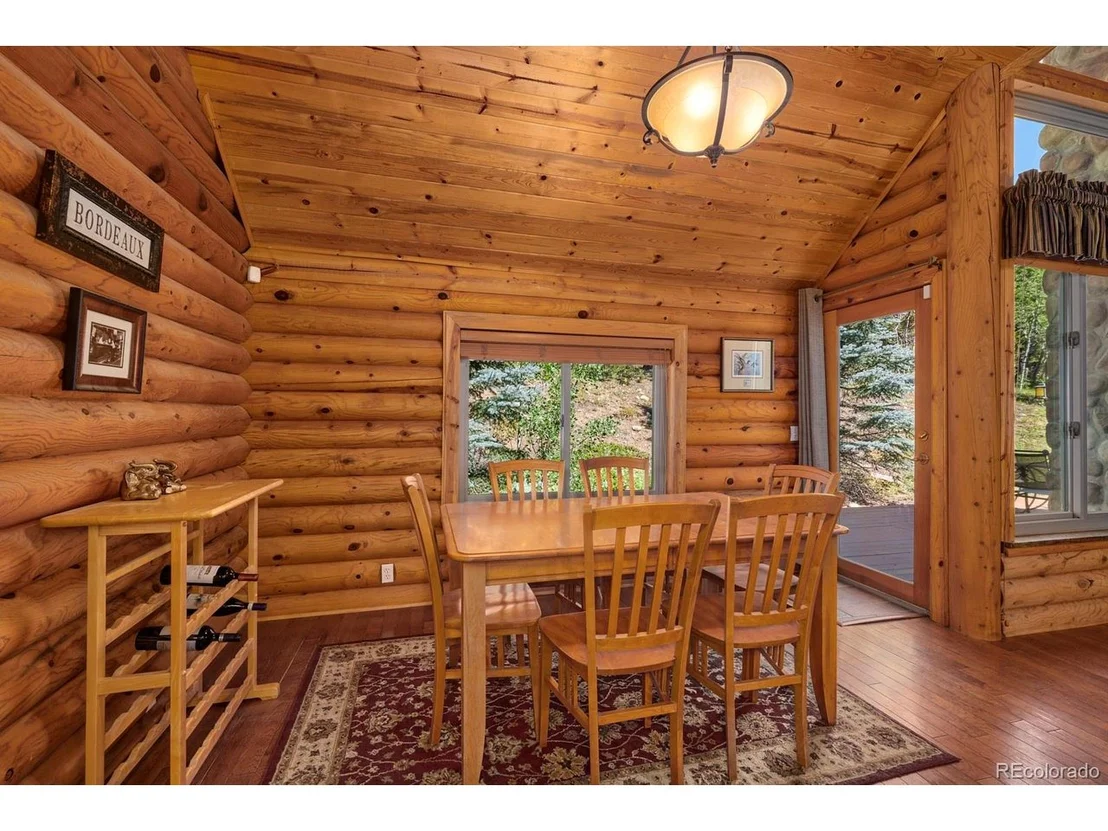 Photo of 323 Spruce Way