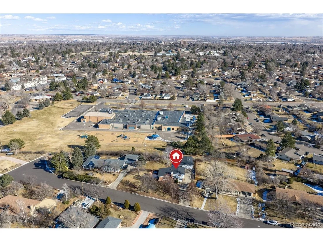 Photo of 2318 Sunset Ln