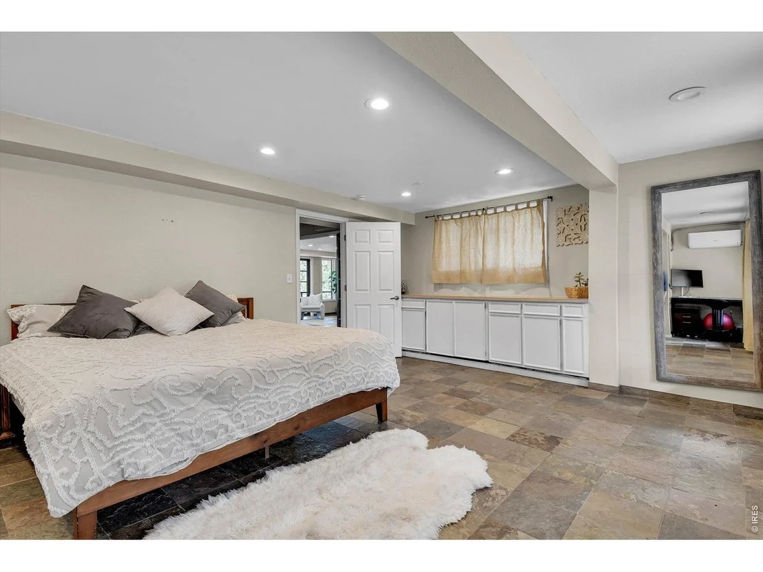Photo of 28 Pine Brook Rd