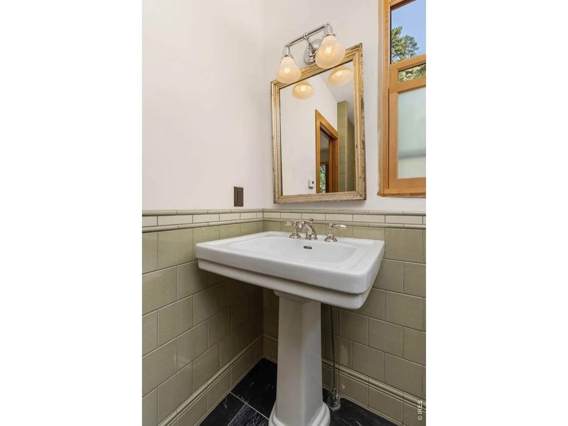 Photo of 22 Artesian Dr