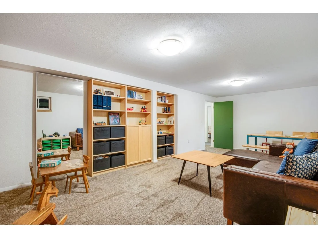 Photo of 1010 Hartford Dr