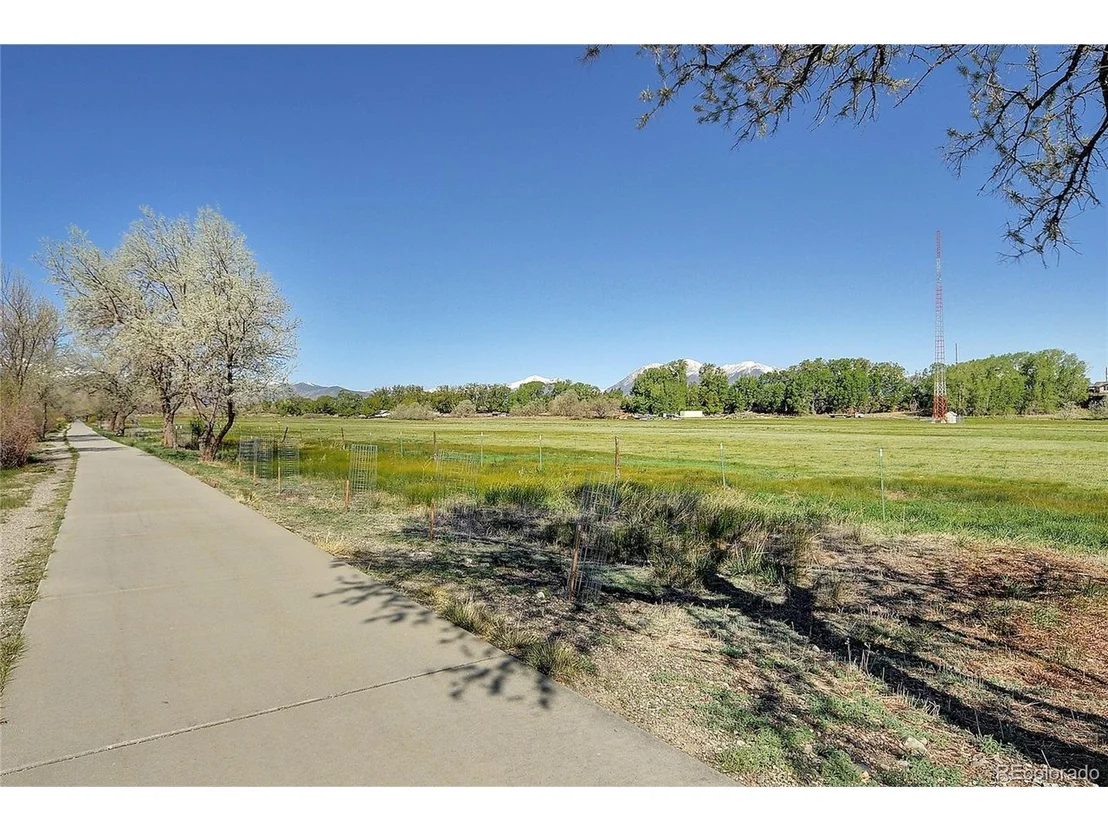 Photo of 9 Trailside Cir