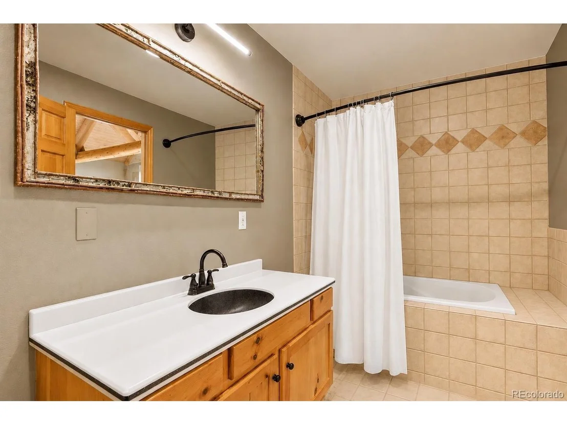 Photo of 417 Witter Gulch Rd