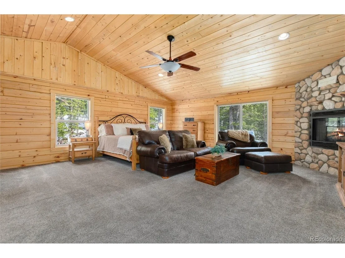 Photo of 696 Brook Dr