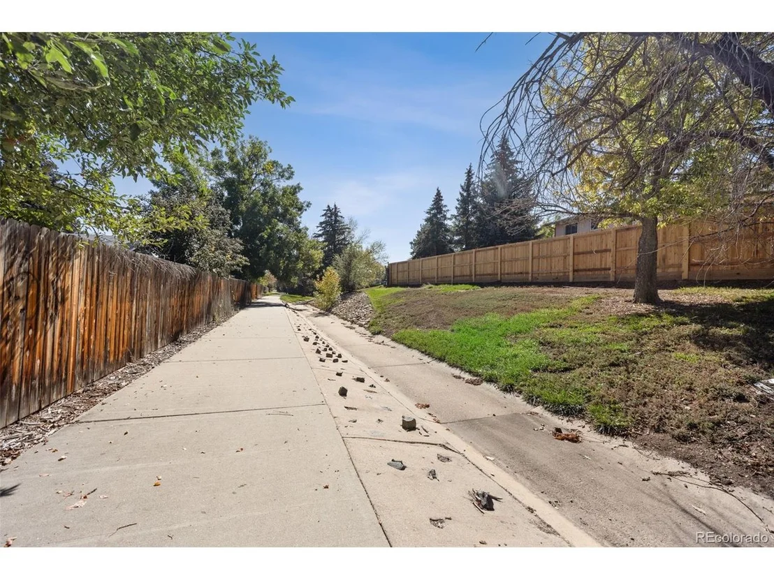 Photo of 2741 W 134th Cir