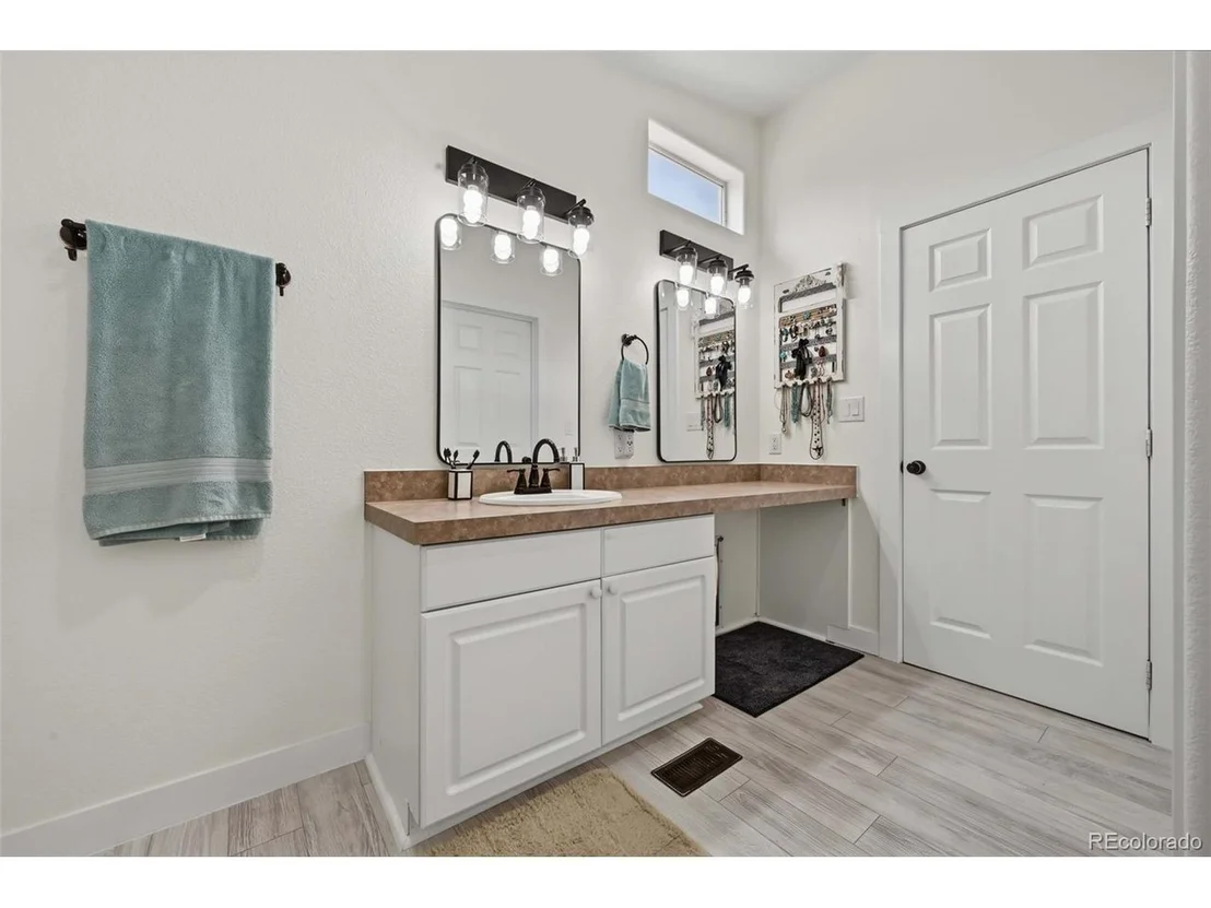 Photo of 888 14th Trl