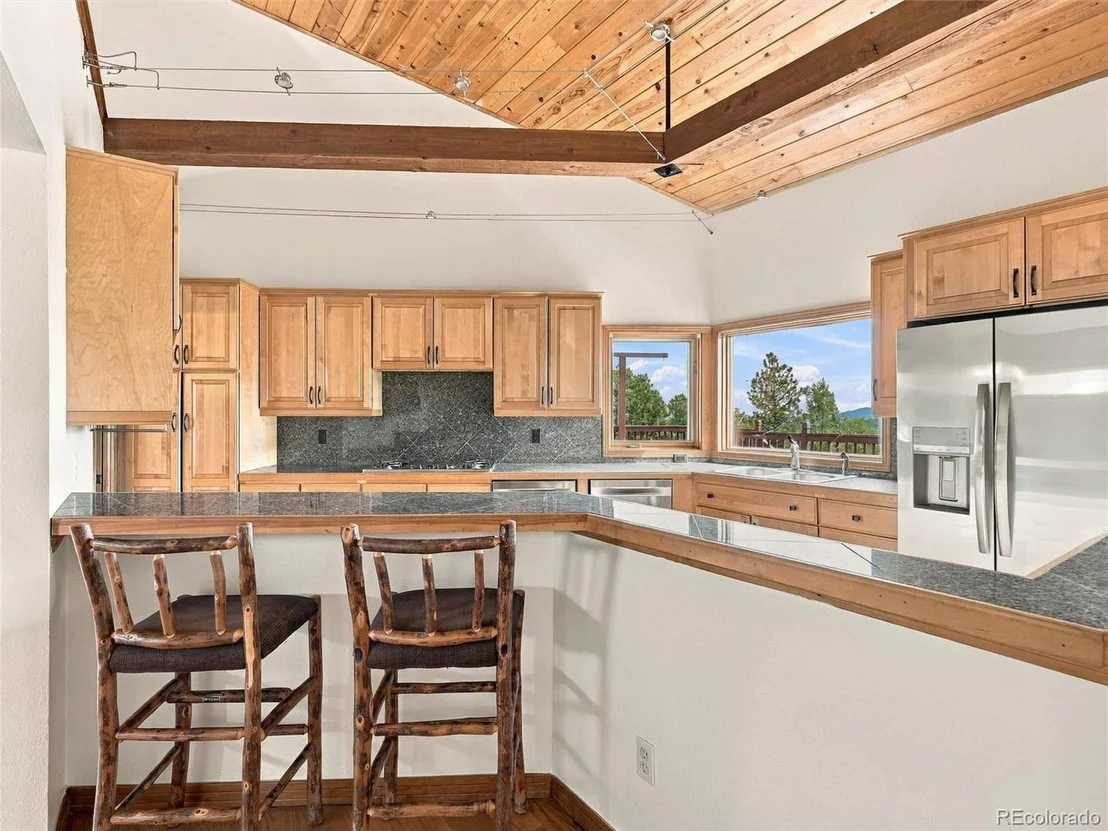 Photo of 35000 Fox Ridge Rd