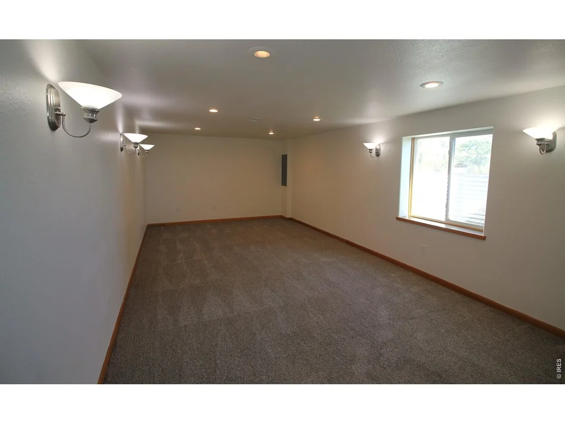 Photo of 209 W Hall St