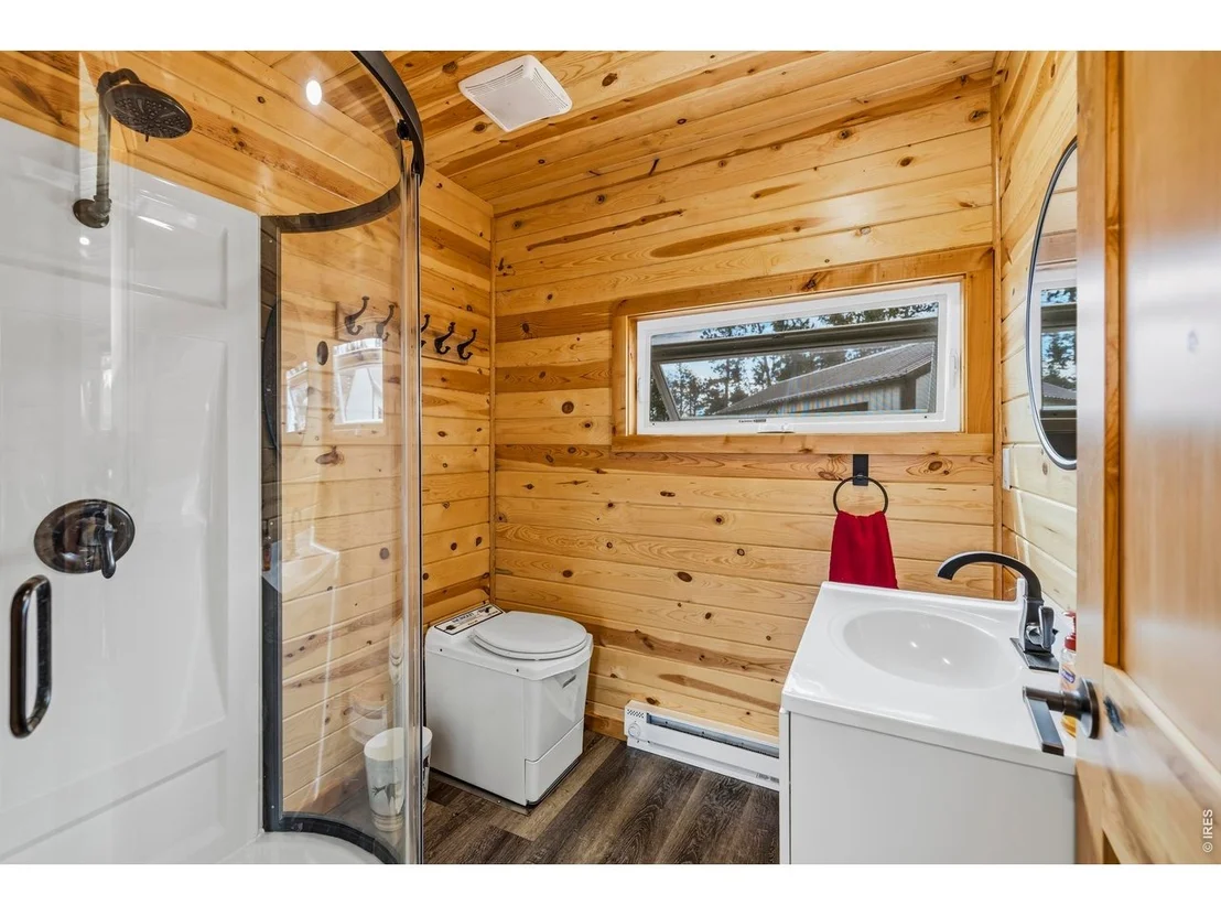 Photo of 557 Red Bluff Rd