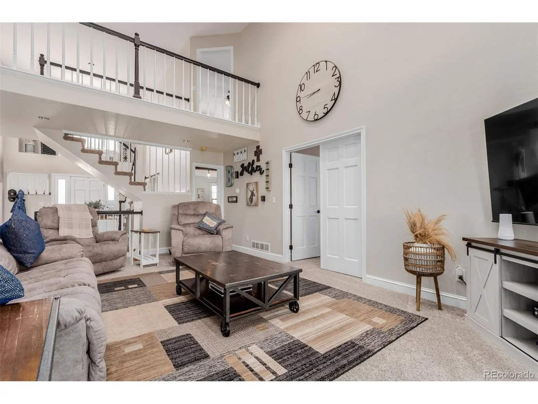 Photo of 2257 Deerpath Rd