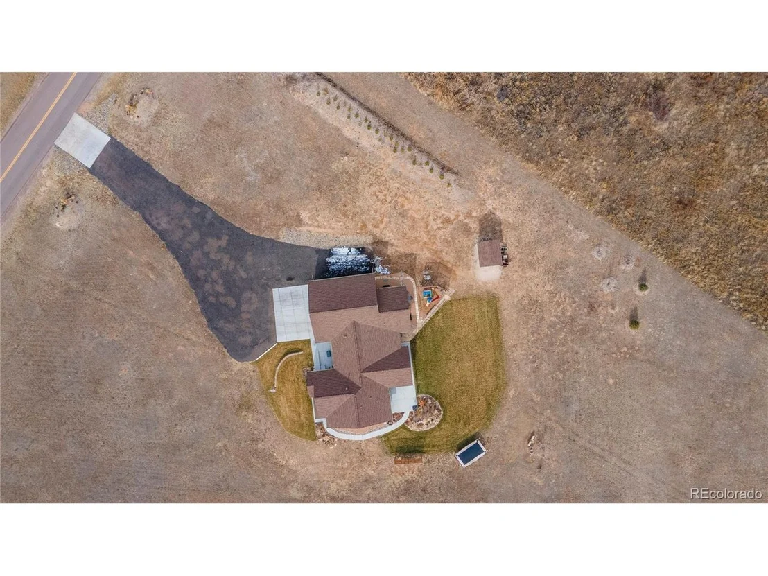 Photo of 6798 Lakeside Cir