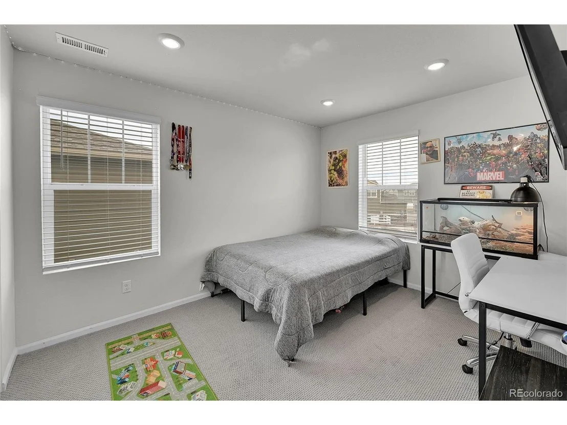Photo of 765 Tarragon Rd