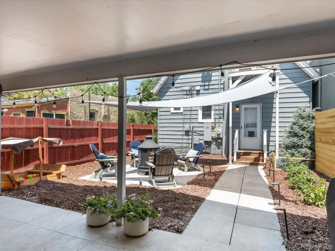 Photo of 176 W Maple Ave