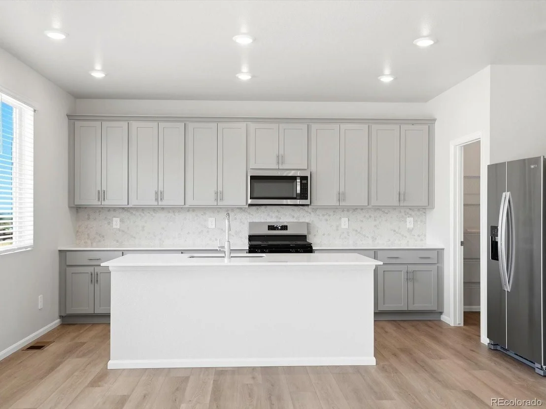 Photo of 4621 Sunsplash Way
