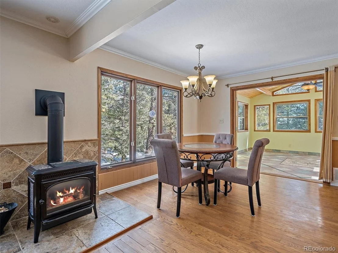 Photo of 1293 Woodside Dr