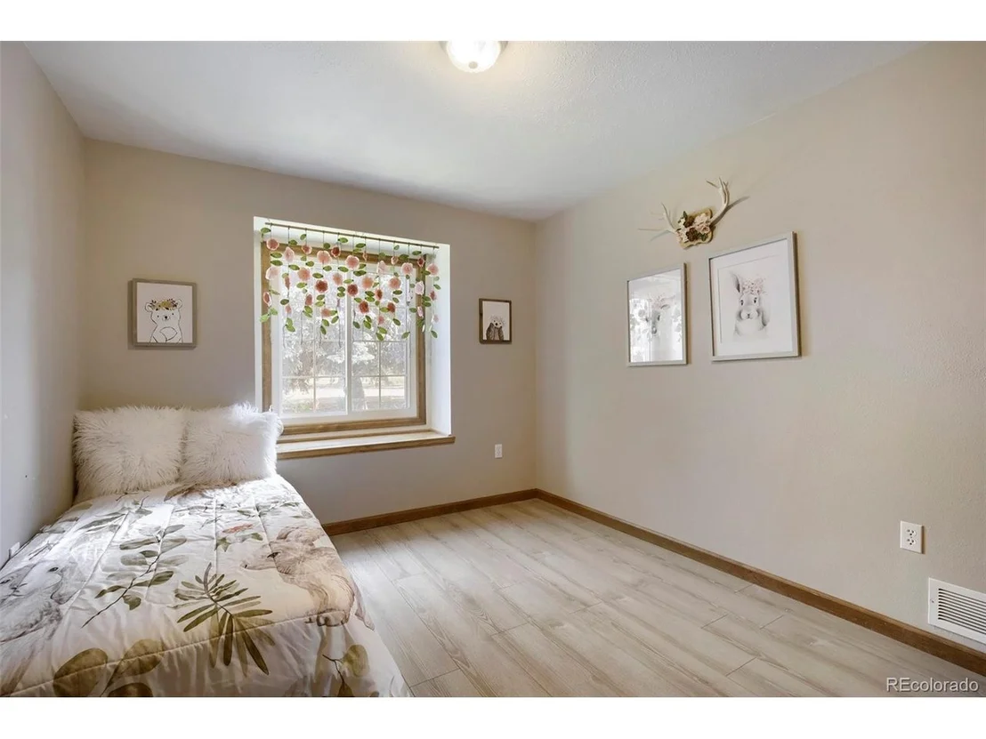 Photo of 463 Grant Ave