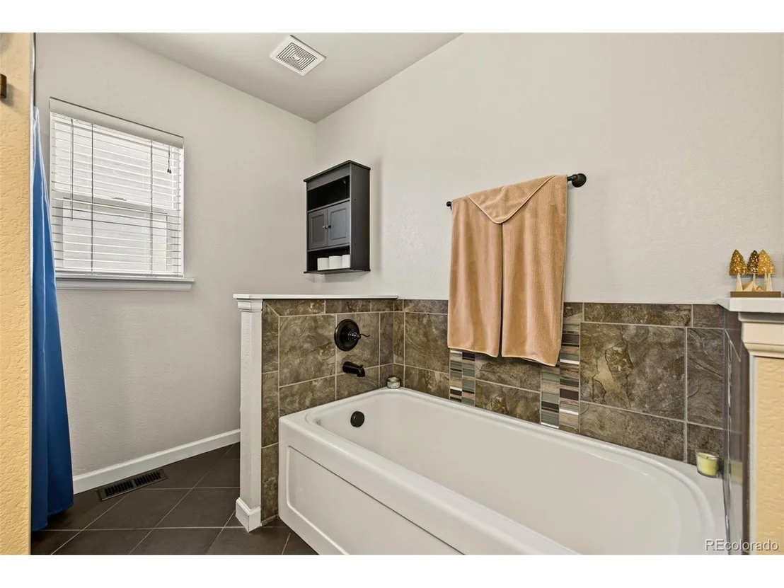 Photo of 313 Audubon Blvd