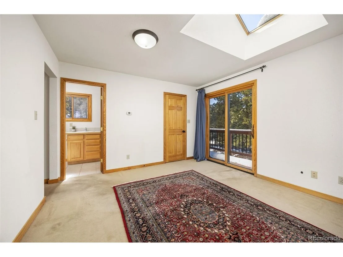 Photo of 253 Alpine Dr