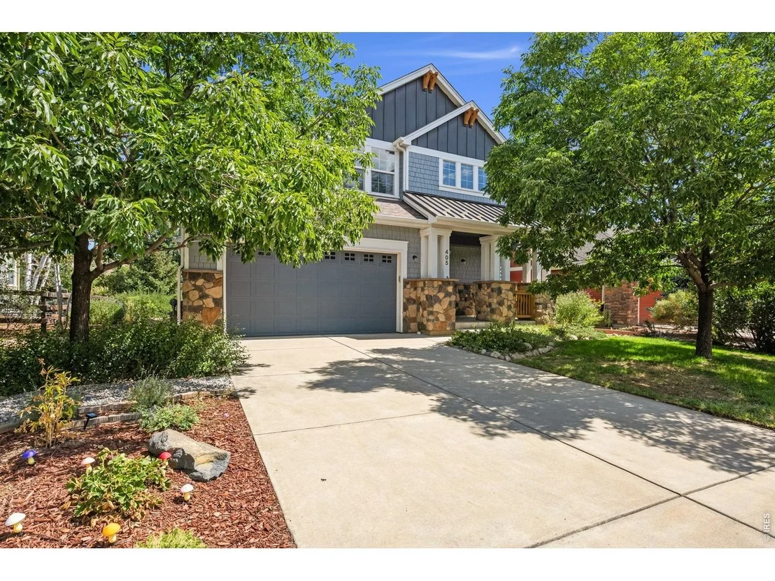 Photo of 405 Raymond Ct