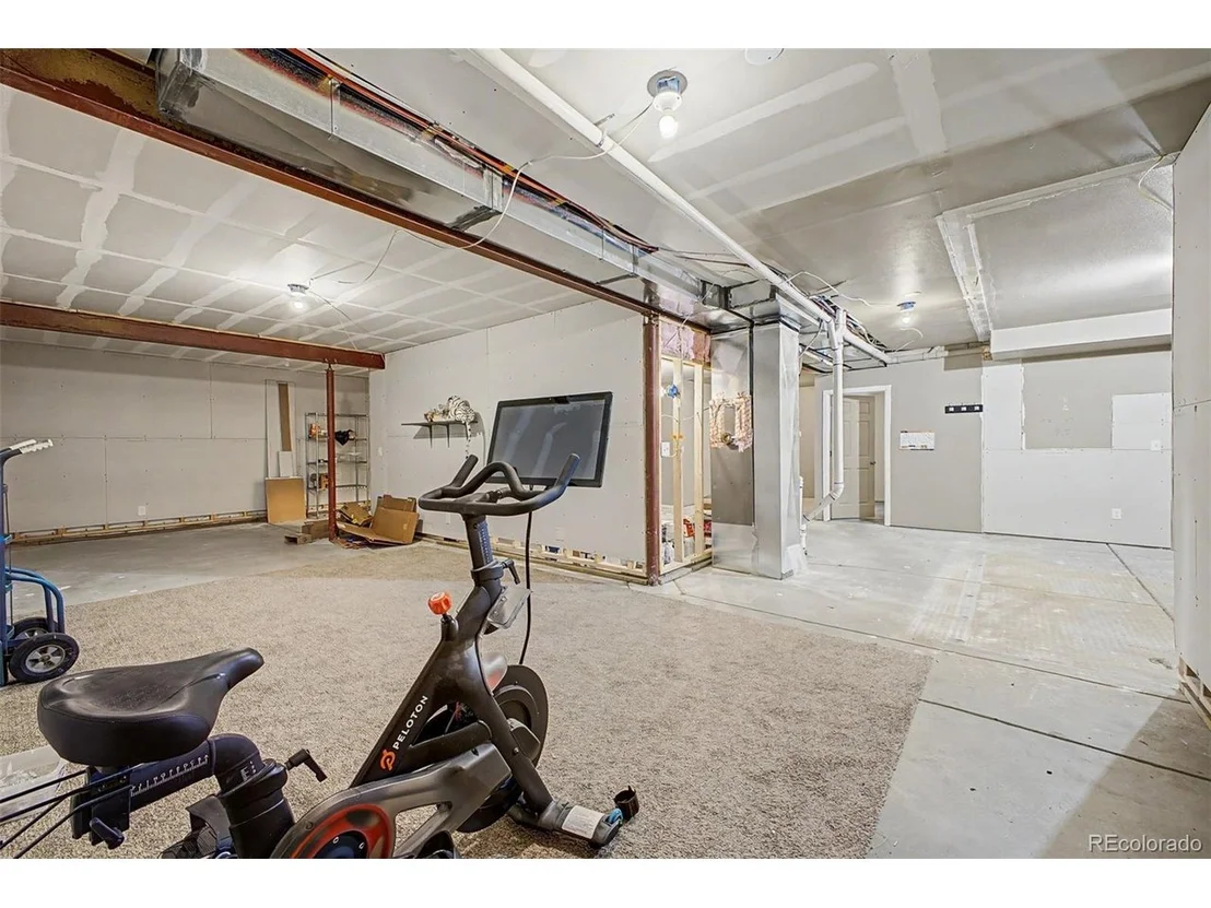 Photo of 1080 Viewridge Rd