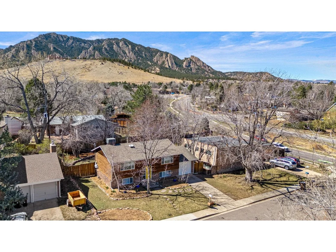 Photo of 2820 Colby Dr