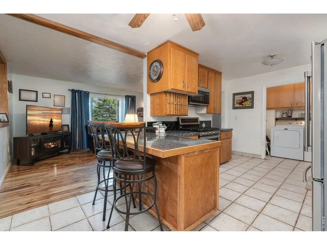 Photo of 335 Mountain View Dr