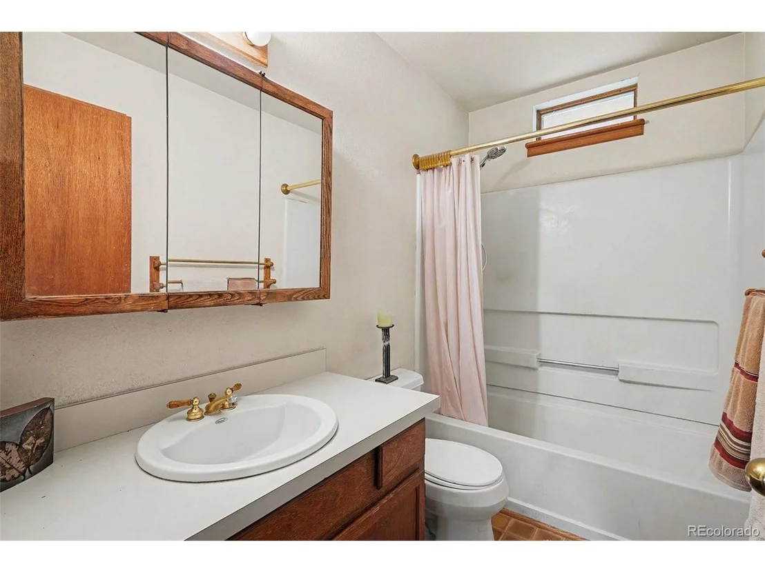 Photo of 10605 Crystal Dr