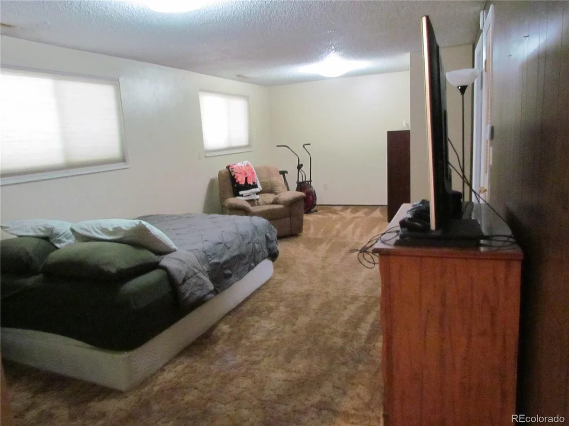 Photo of 105 Cherry Cir