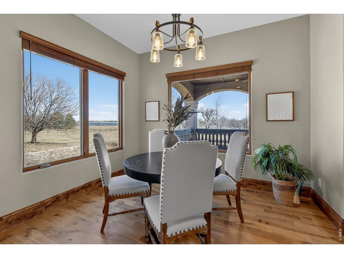 Photo of 2102 Shoreside Dr