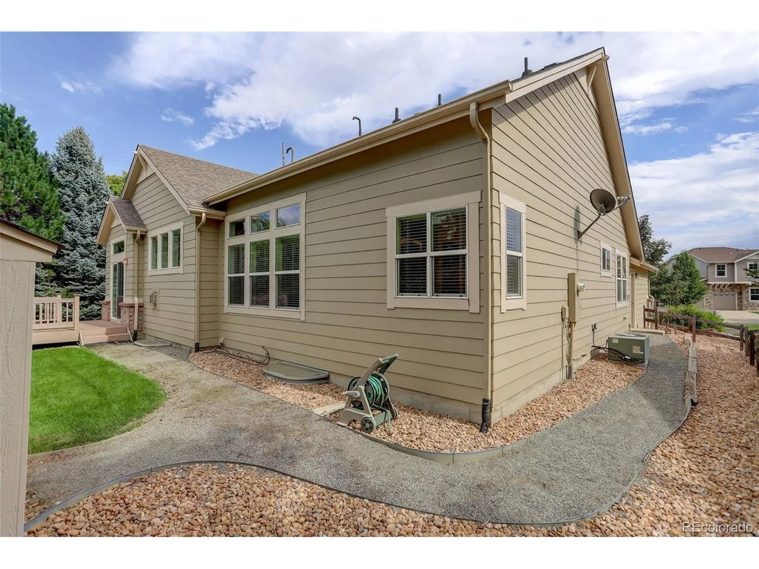 Photo of 2733 River View Dr