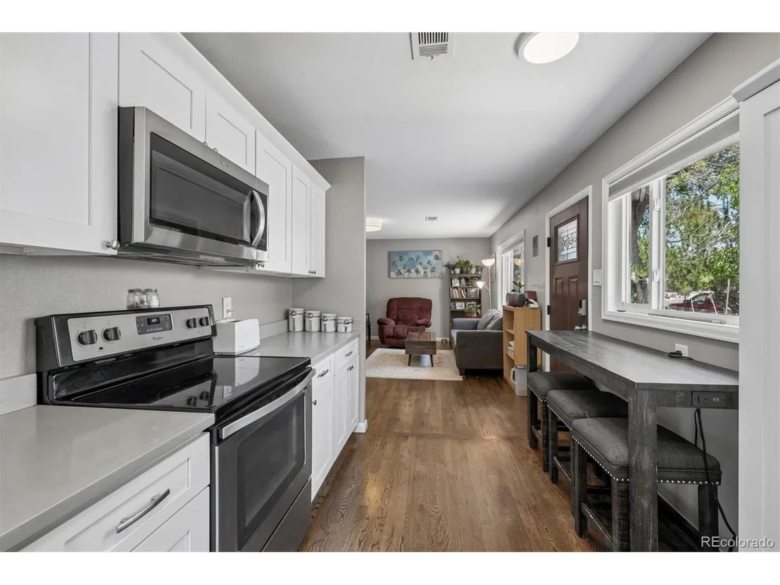 Photo of 5275 Ingalls St