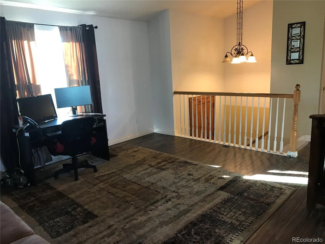 Photo of 4824 Carson St