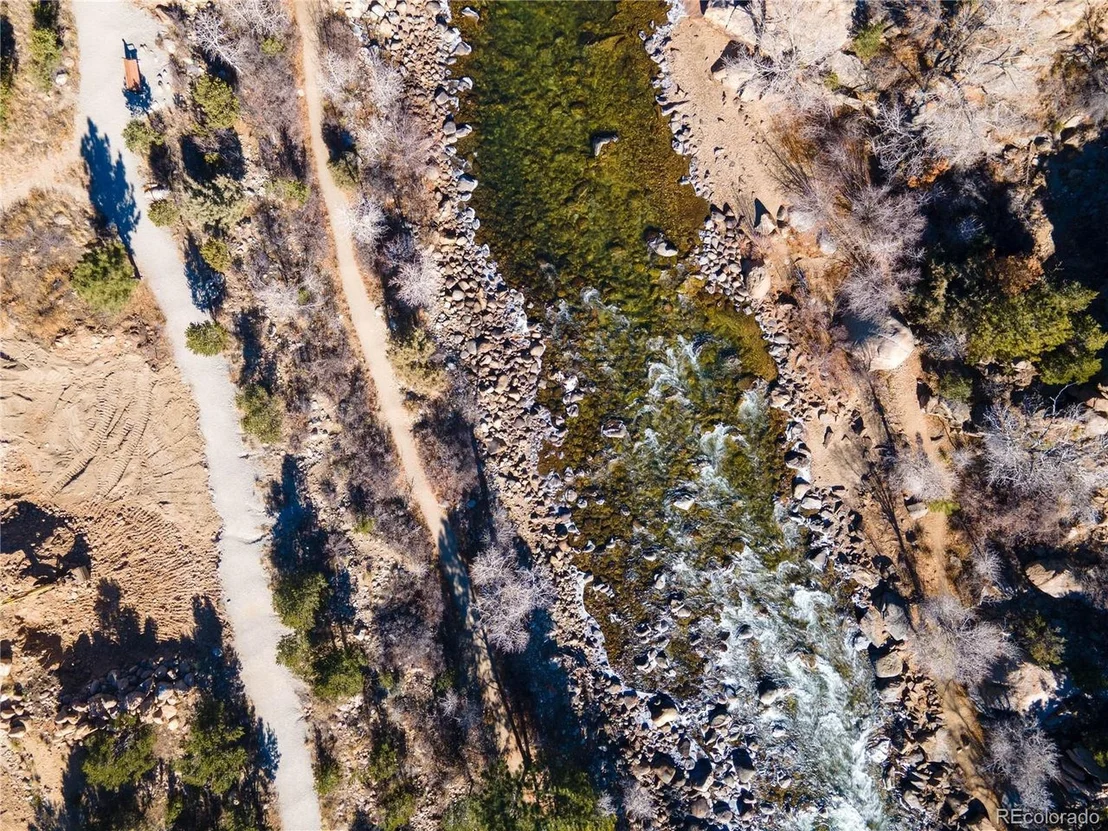 Photo of 704 Buzz Blvd