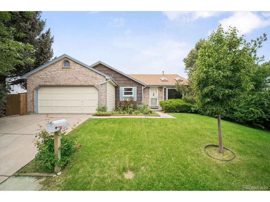 Photo of 16238 E Exposition Dr