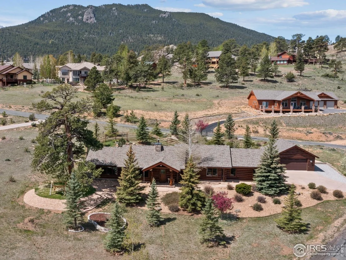 Photo of 2030 Cherokee Dr